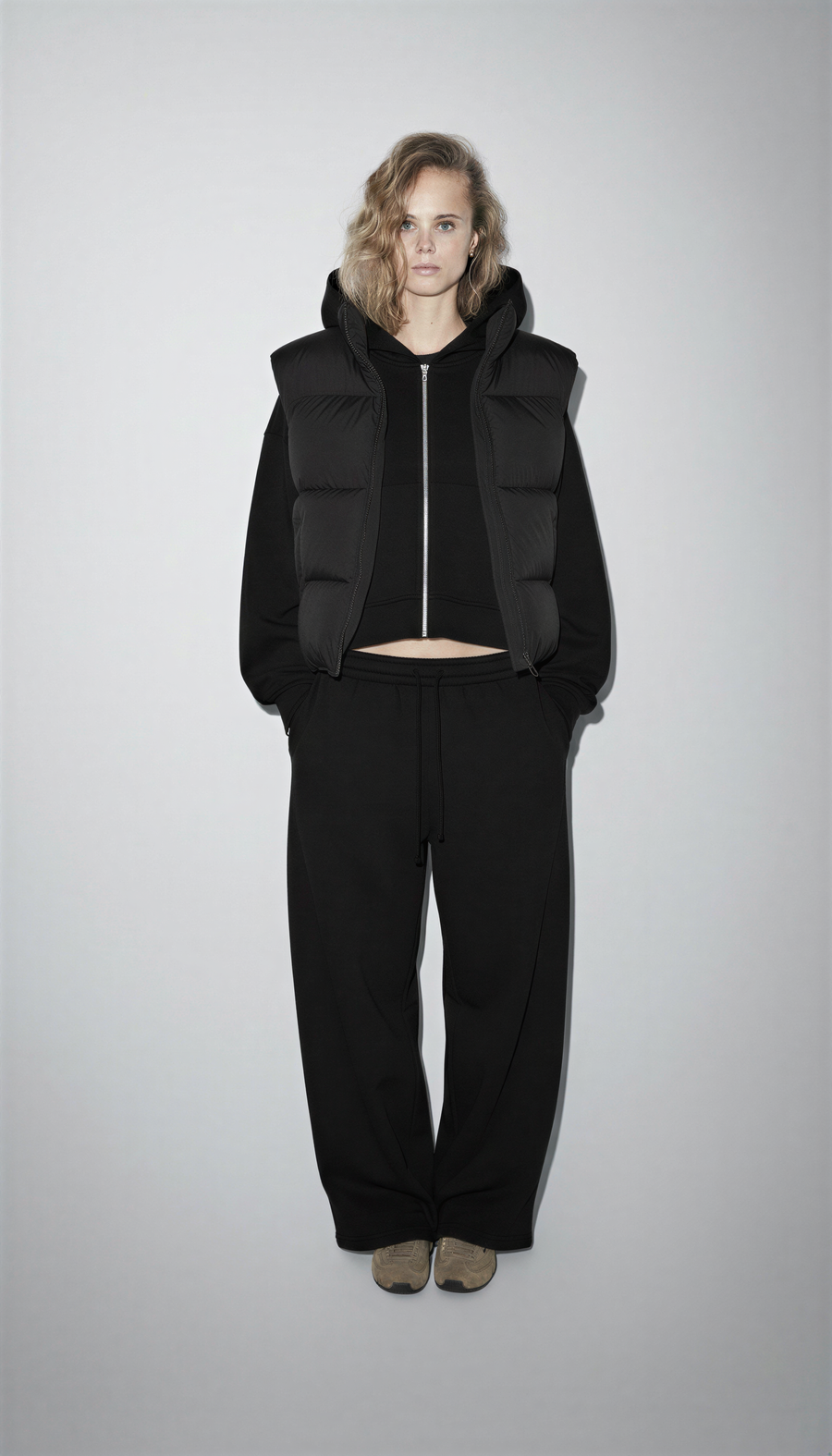 Жилет ‘BASE’ з подвійною змійкою, ЧОРНИЙ