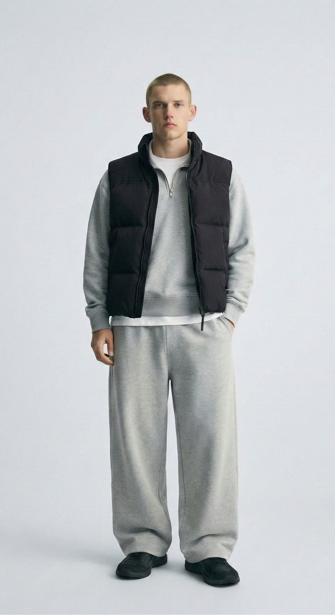 Жилет ‘BASE’ з подвійною змійкою, ЧОРНИЙ